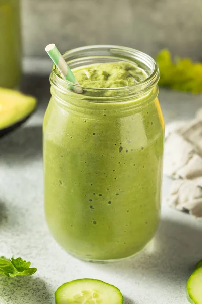 Smoothie Verde Detox Orgânico Saudável Com Espinafre Couve Pepinos — Fotografia de Stock