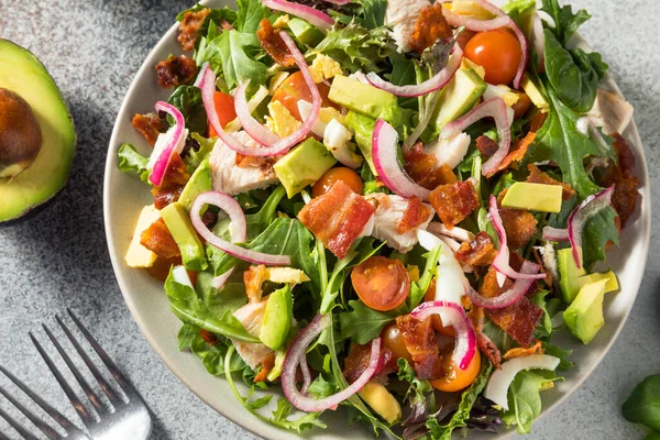 Homemade Healthy Green Goddess Cobb Salad Chicken Bacon Avocado — Stock Photo, Image