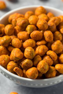 Kavanozda Baharatlı Sriracha Bezelyeleri