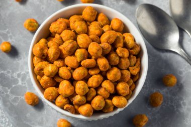 Kavanozda Baharatlı Sriracha Bezelyeleri