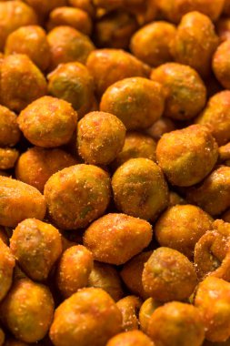 Kavanozda Baharatlı Sriracha Bezelyeleri