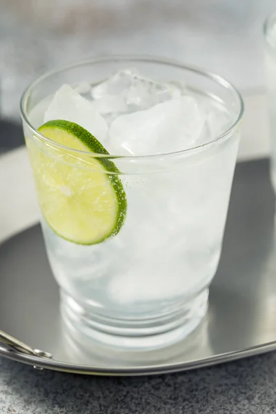 Acqua Frizzante Rinfrescante Fredda Lime Pronta Bere — Foto Stock