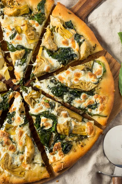 Homemade Italian Artichoke Spinach Pizza Basil — Stock Photo, Image