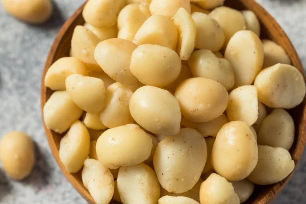 Rohe Geschälte Bio Macadamia Nüsse Einer Schüssel — Stockfoto