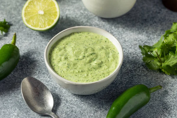 Salsa Aji Verde Peruana Casera Con Cilantro Lima Jalapeño — Foto de Stock