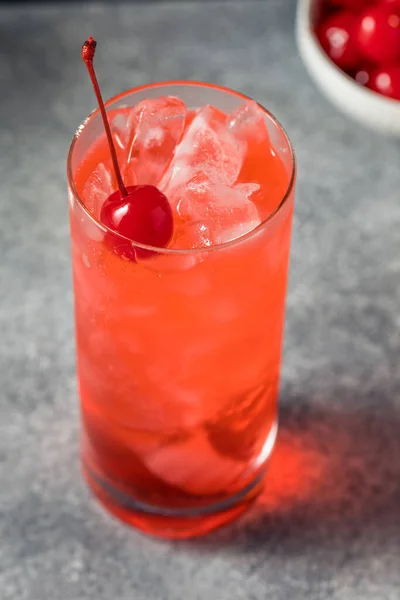 Dronken Verfrissende Dirty Shirley Cocktail Met Cherry Soda Vodka — Stockfoto