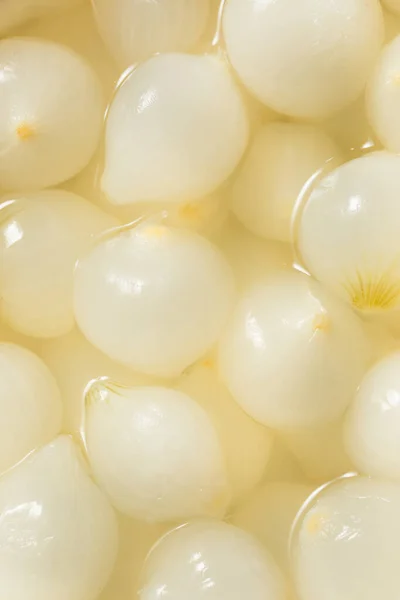 Sirke Soslu Organik Beyaz Kokteyl Soğanı — Stok fotoğraf