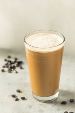 Köpüklü Soğuk Bira Nitro Bardakta Kahve