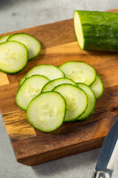 Raw Green Organic Cucumbers Ready Eat — Stock Photo, Image