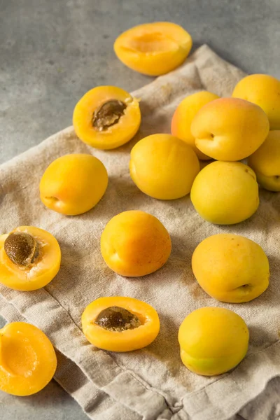 Healthy Organic White Apricot Angelcots Ready Eat — Foto de Stock