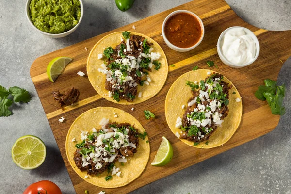 Tacos Carne Desfiada Mexicanos Caseiros Com Cebola Queijo — Fotografia de Stock