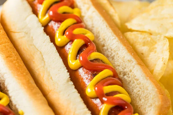 Homemade Hot Dog Ketchup Mustard Potato Chips — Stock Photo, Image