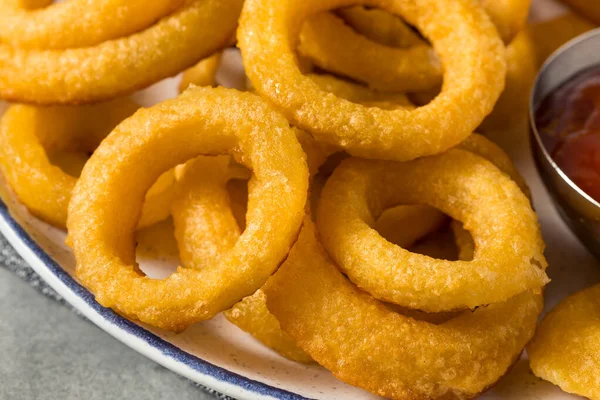 Homemade Battered Onion Rings Ketchup Sauce — Zdjęcie stockowe