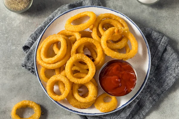 Homemade Battered Onion Rings Ketchup Sauce — Stok fotoğraf