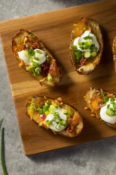 Homemade Loaded Crispy Potato Skins Sour Cream Bacon — Stock Photo, Image