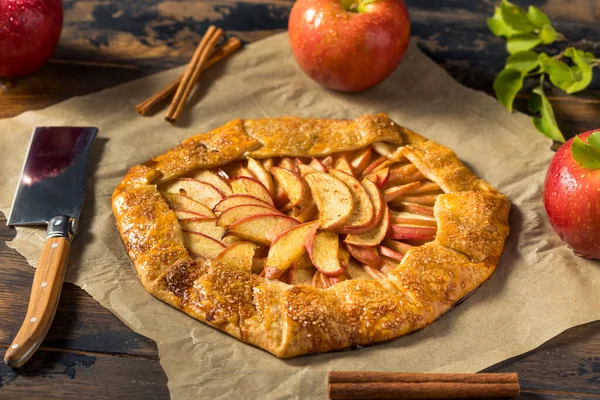 Homemade Organic Fall Apple Galette Pstry Cinnamon — стокове фото