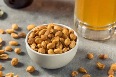 Organic Salted Beer Bar Nuts in a Bowl