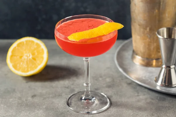 Boozy Uppfriskande Jack Rose Cocktail Med Applejack Och Citron — Stockfoto