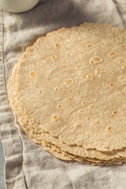 Ev yapımı Buğday Tortillası.