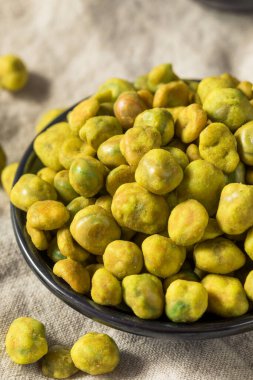 Ev yapımı Japon Wasabi bezelyesi.