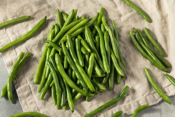 Rohe Grüne Bio String Bohnen Bündel — Stockfoto