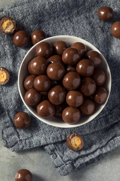 Boules Lait Malté Chocolat Sucré Prêtes Manger — Photo