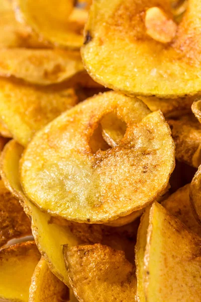 Homemade Spiral Cut Potato Chips Salt Ketchup — Stock Photo, Image