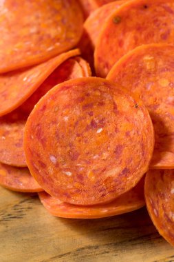 Organik Kuru Biftek Pepperoni Dilimleri Yemeye Hazır