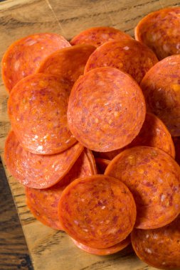 Organik Kuru Biftek Pepperoni Dilimleri Yemeye Hazır