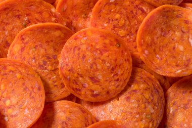 Organik Kuru Biftek Pepperoni Dilimleri Yemeye Hazır