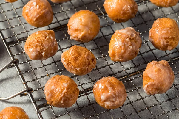 Old Fashioned Glazed Donut Holes Ready Eat — Stock Photo, Image