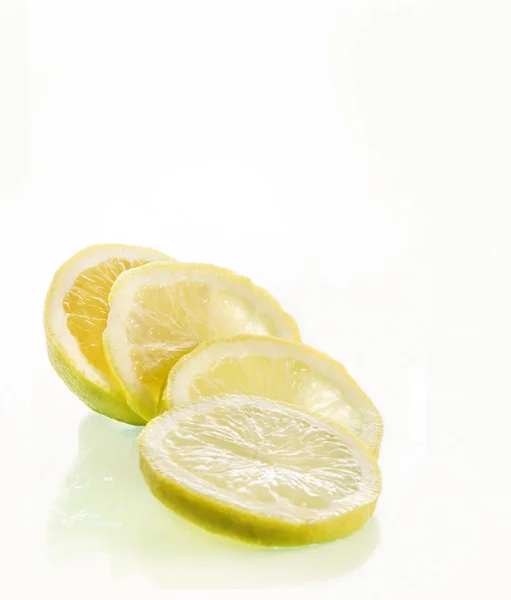 Fresh lemon slices — Stock Photo, Image