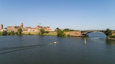 Gonzaga castle from the upper Mantua lake
