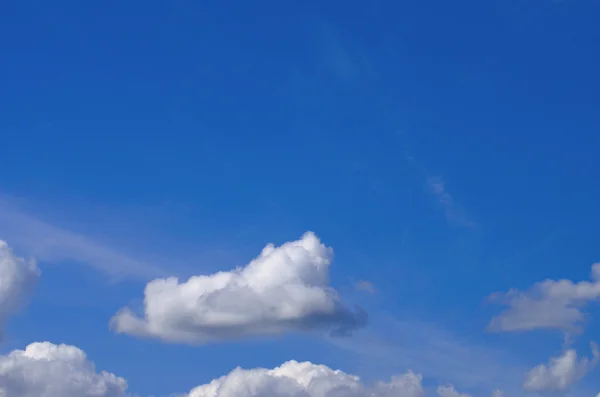 Cielo azul —  Fotos de Stock