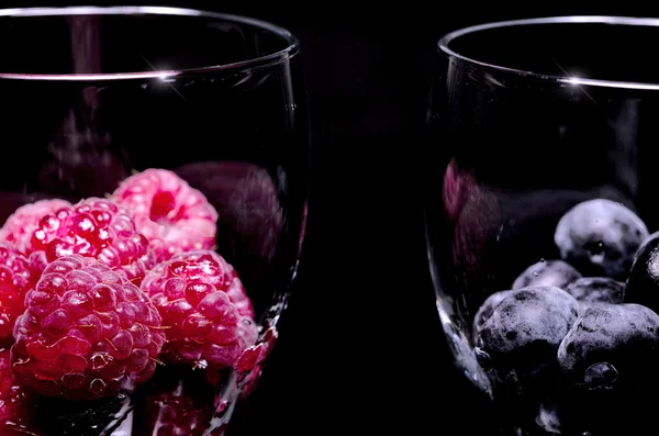 Blueberries and raspberries — Stock Photo, Image