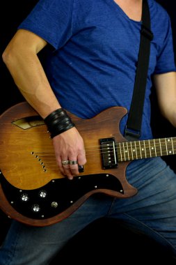 Rock duruş abd gitar