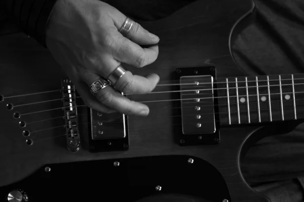 Rock duruş abd gitar