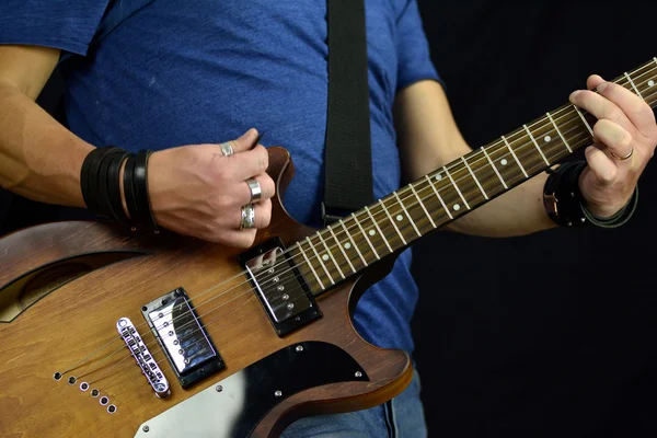 Rock posturing abd guitars — Stock Photo, Image