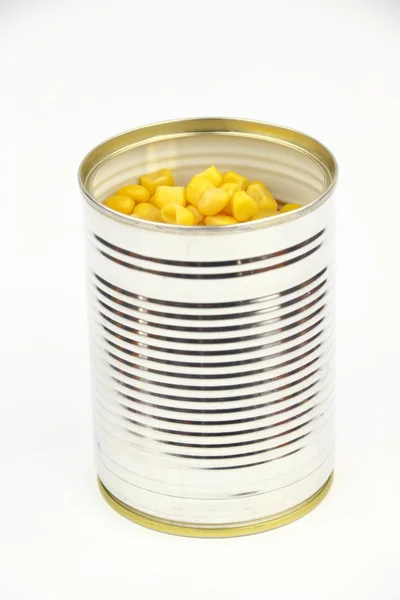 La lata con maíz — Foto de Stock