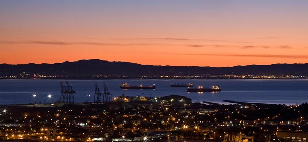 Sonnenaufgang über der Bucht von San Francisco — Stockfoto