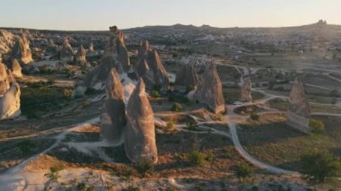 Gün batımında Rose Valley 'de manzara
