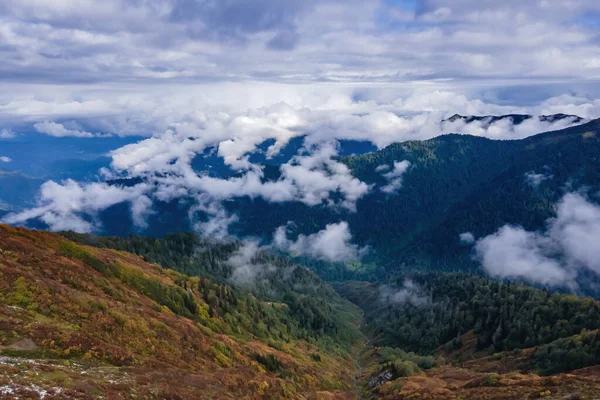 Вид Повітря Над Хмарами Гірській Долині Вранці — стокове фото