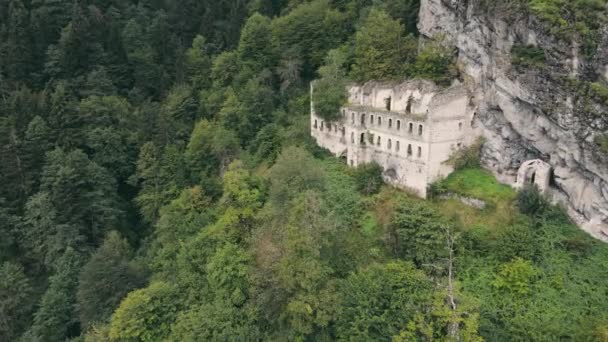 被毁和被遗弃的土耳其山区Vazelon修道院 — 图库视频影像