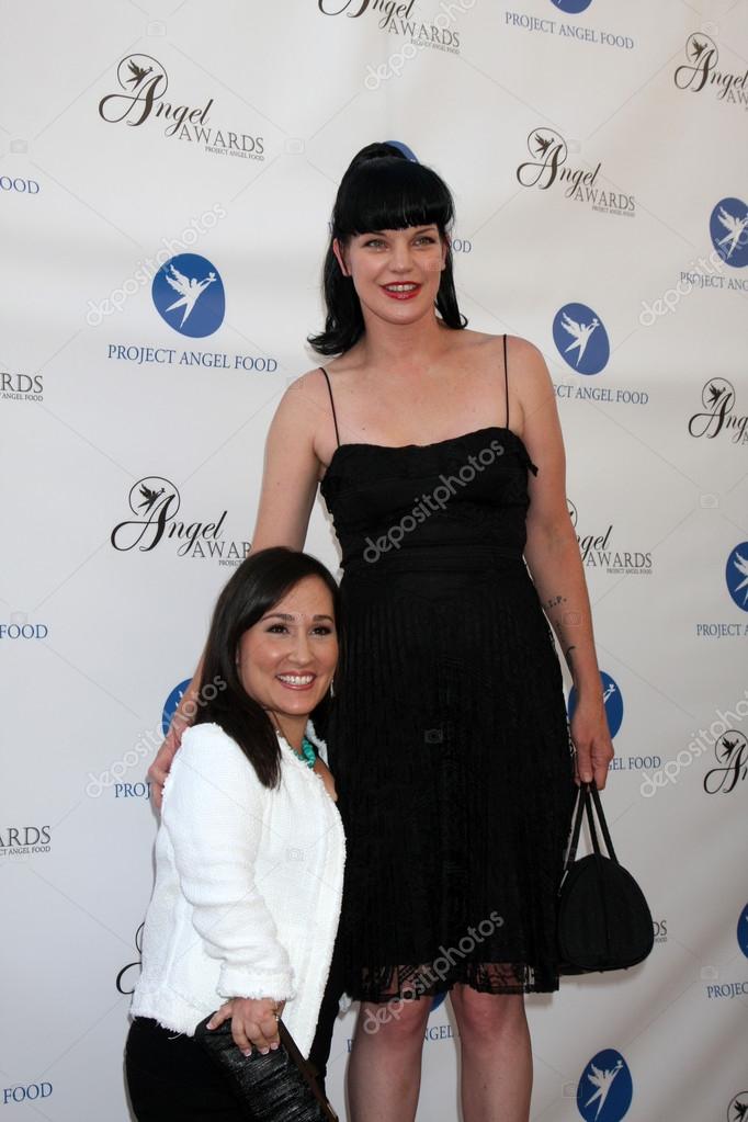 メレディス イートン写真素材 ロイヤリティフリーメレディス イートン画像 Depositphotos