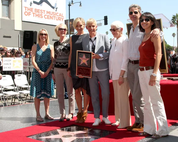 Portia DeRossi, Ellen DeGeneres y familia —  Fotos de Stock