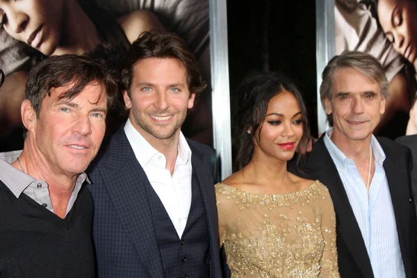 Dennis Quaid, Bradley Cooper, Zoe Saldana, Jeremy Irons — Zdjęcie stockowe