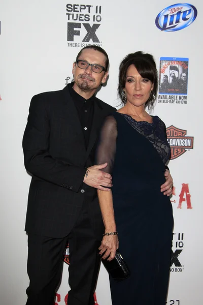 Katey Sagal, Kurt Sutter — Photo