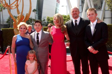 Leigh-Allyn Baker, Mia Talerico, Nathan Kress, Bridget Mendler, Eric Allan Kramer, Jason Dolley