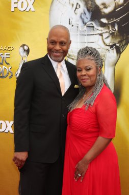 James pickens jr, karısı