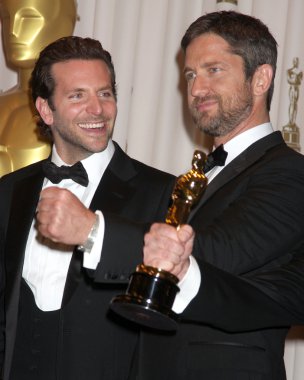 Bradley Cooper ve Gerard Butler